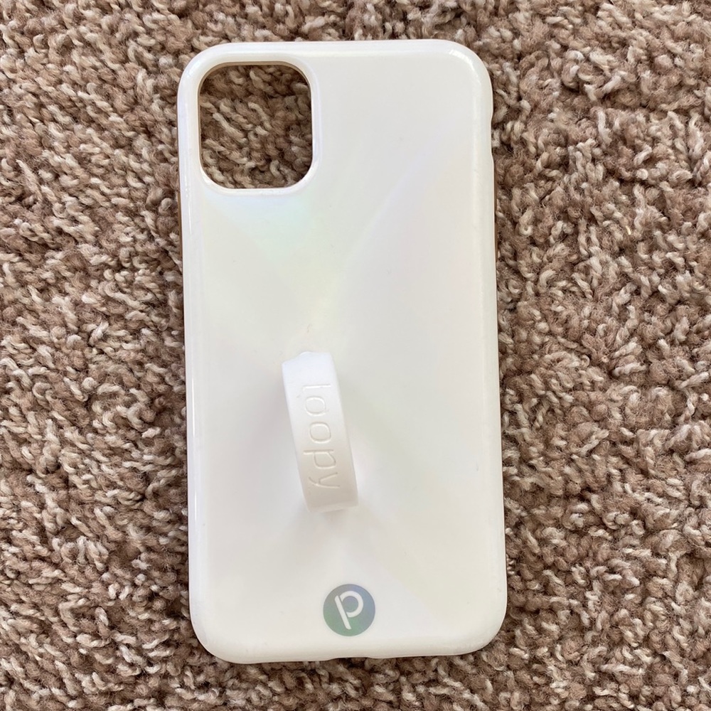 iPhone 11 Loopy Case in Pearl